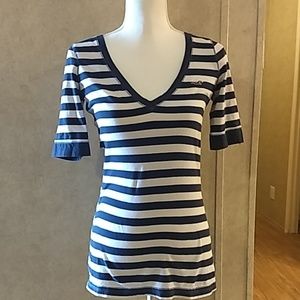 Hollister top medium juniors